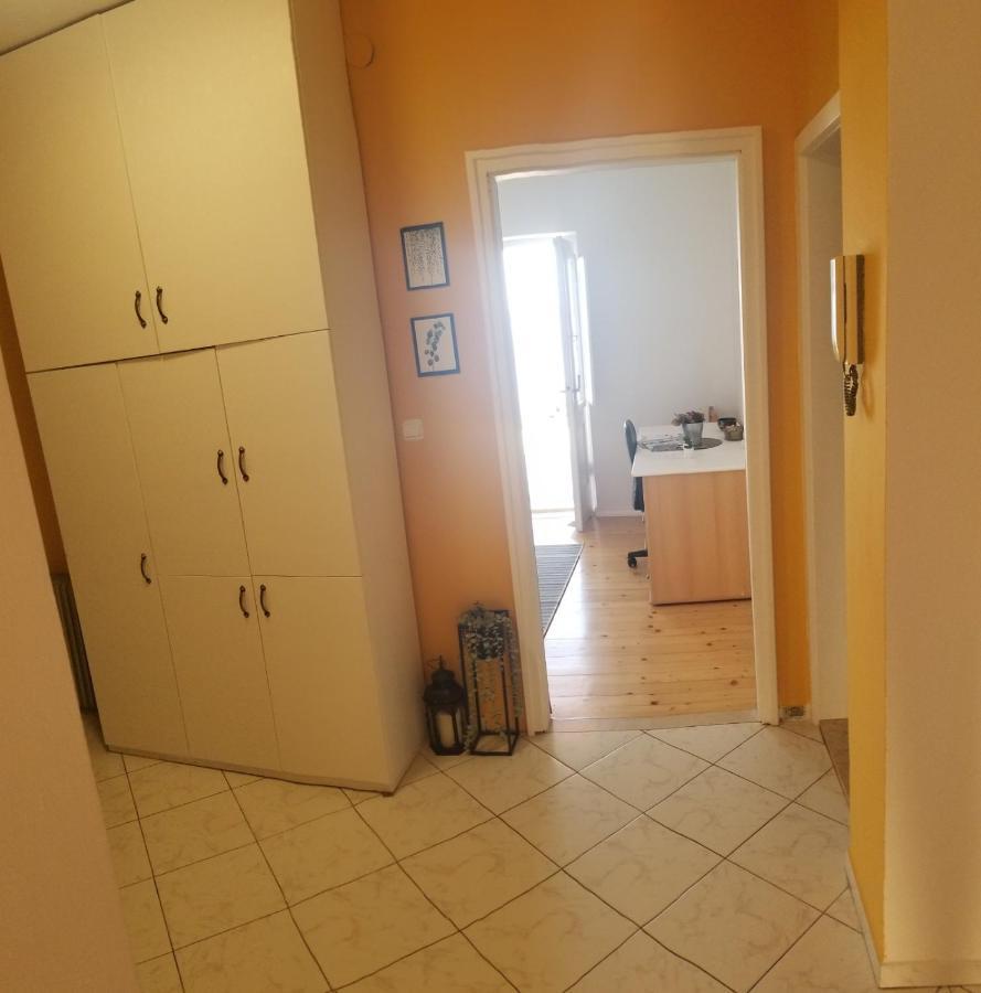 Apartmani Kalu 米利尼 外观 照片